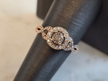 Load image into Gallery viewer, Exquisite Womens Vintage Estate 14K Rose Gold Diamond Ring 3.9g E1396