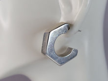 Load image into Gallery viewer, Pr of Womens .925 Sterling Silver Fashion Open Hoop Stick Earrings 6.3g E2124