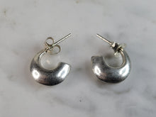 Load image into Gallery viewer, Pr Womens Vintage Estate Sterling Silver Fashion Open Hoop Stick Earrings 2.3g E2125