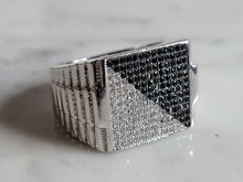 Load image into Gallery viewer, Mens Vintage Estate Sterling Silver CZ Ring 11.0g E2788
