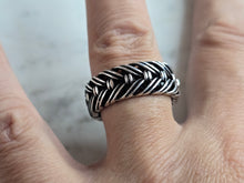 Load image into Gallery viewer, Mens Estate Sterling Silver Braided Band Ring 10.8g E4490