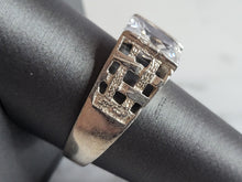 Load image into Gallery viewer, Mens Vintage Estate Sterling Silver CZ Ring 4.8g E4622