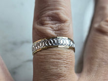 Load image into Gallery viewer, Mens Vintage Estate 14K Yellow & White Gold Wedding Band Ring 3.5g #E5245