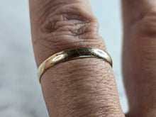 Load image into Gallery viewer, Vintage Estate 14k Gold Wedding Ring Band, 1.7g E5444