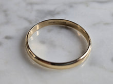 Load image into Gallery viewer, Mens Vintage Estate 14K Yellow Gold Artcarved Wedding Band Ring 2.1g #E5468