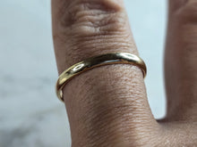 Load image into Gallery viewer, Mens Vintage Estate 14K Yellow Gold Artcarved Wedding Band Ring 2.1g #E5468