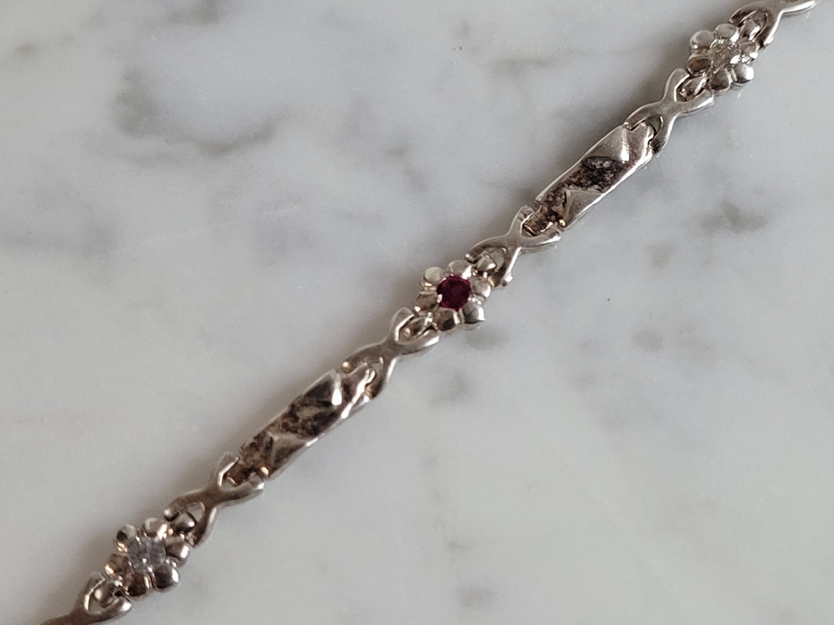 Womens Vintage Estate Sterling Silver Garnet CZ Bracelet 7.9