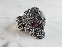 Load image into Gallery viewer, Mens Sterling Silver Ruby Eyed Skull Ring 14.3g E6413