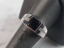 Load image into Gallery viewer, Mens Sterling Silver Modernist Onyx Ring 5.2g E6434