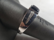 Load image into Gallery viewer, Mens Sterling Silver Modernist Onyx Ring 5.2g E6434