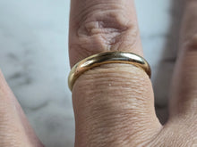 Load image into Gallery viewer, Mens Vintage Estate 14K Yellow Gold Goldman Band Wedding Ring 4.1g E6487