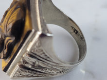 Load image into Gallery viewer, Mens Vintage Estate 10K White Gold Roman Soldier Cameo Ring 9.4g E6583