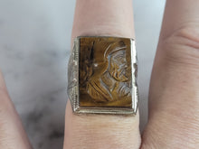 Load image into Gallery viewer, Mens Vintage Estate 10K White Gold Roman Soldier Cameo Ring 9.4g E6583