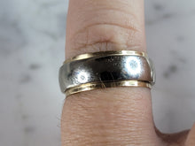 Load image into Gallery viewer, Mens Vintage Estate 14K White & Yellow Gold Wedding Band Ring, 6.4g E6623