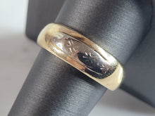 Load image into Gallery viewer, Mens Vintage Estate 14K White & Yellow Gold Ring, 4.5g E6668