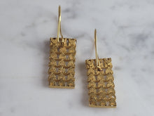 Load image into Gallery viewer, Pr Womens Vintage Estate 14K Yellow Gold Filigree Dangle Earrings, 3.6g E6692