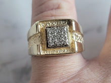 Load image into Gallery viewer, Mens Vintage Estate 14K Yellow Gold Diamond Ring, 8.5g  E6788
