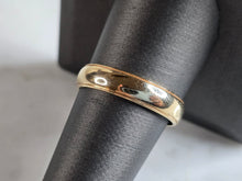 Load image into Gallery viewer, Mens Vintage Estate 14K Yellow Gold Wedding Band Ring 4.2g E6904