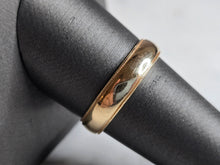 Load image into Gallery viewer, Mens Vintage Estate 14K Yellow Gold Wedding Band Ring 4.2g E6904