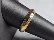 Load image into Gallery viewer, Mens Vintage Estate 14K Yellow Gold Band Wedding Ring 4.3g E6952