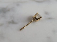 Load image into Gallery viewer, Single 14K Yellow Gold Diamond Stud Earring 0.2g E6965