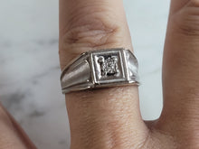 Load image into Gallery viewer, Mens Vintage Estate 10K White Gold Diamond Ring 5.1g E6969