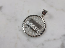 Load image into Gallery viewer, Sterling Silver Religious Last Supper Pendant Necklace 4.0g E7089