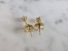 Load image into Gallery viewer, Pr 14K Yellow Gold .14ct Diamond Stud Earrings 0.8g E7111