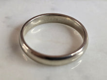 Load image into Gallery viewer, Mens Vintage Estate 10K White Gold Band Wedding Ring 4.6g E7230