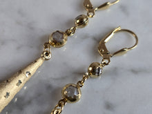 Load image into Gallery viewer, Pr Womens Vintage Estate 14K Yellow Gold Modernist Dangle Earrings, 3.9g E7381