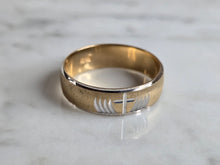 Load image into Gallery viewer, Mens Vintage Estate 14K Yellow Gold Religious Cross Ring 4.4g E7398