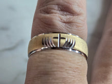 Load image into Gallery viewer, Mens Vintage Estate 14K Yellow Gold Religious Cross Ring 4.4g E7398