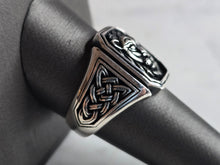 Load image into Gallery viewer, Mens Sterling Silver Lions Head Ring 11.5g E7839