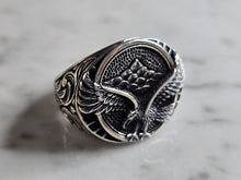 Load image into Gallery viewer, Mens Estate Sterling Silver Eagle Ring 12.3g E7841