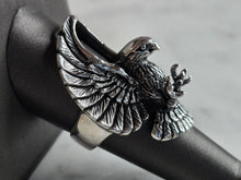 Load image into Gallery viewer, Mens Estate Sterling Silver Eagle Ring 21.4g E7842