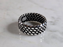 Load image into Gallery viewer, Mens Estate Sterling Silver Modernist Scales Band Ring 8.2g E7847