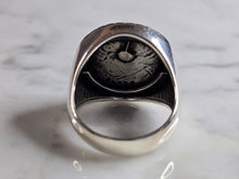 Load image into Gallery viewer, Mens Estate Sterling Silver Eagle Ring 12.1g E7909