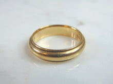 Load image into Gallery viewer, VINTAGE ESTATE 14K GOLD WEDDING BAND RING 6.0g  E1031