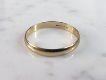 Load image into Gallery viewer, Vintage Estate 10K Yellow Gold Band Wedding Ring 1.8g E1270