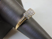 Load image into Gallery viewer, Lovely Womens Vintage Estate 14K Yellow Gold Diamond Cluster Ring 3.5g E1338