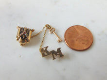 Load image into Gallery viewer, 10K YELLOW GOLD & PEARLS ALPHA IOTA SORORITY PIN W/ KEY & "KM," 4.3g E2060