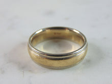 Load image into Gallery viewer, Mens Vintage Estate 14K Yellow & White Gold Wedding Ring 8.4g E2321
