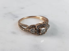 Load image into Gallery viewer, Exquisite Womens Vintage Estate 14K Rose Gold Diamond Ring 3.2g E2812