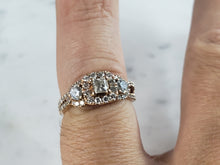 Load image into Gallery viewer, Exquisite Womens Vintage Estate 14K Rose Gold Diamond Ring 3.2g E2812