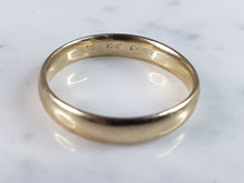 Load image into Gallery viewer, Mens Vintage Estate 14K Yellow Gold Wedding Band Ring 3.9g #E2820