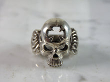 Load image into Gallery viewer, Mens Vintage Estate Sterling Silver Skull Ring 12.2g E2858