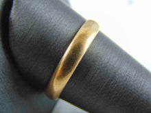 Load image into Gallery viewer, Mens Vintage Estate 14k Yellow Gold Wedding Band Ring 4.0g #E3433