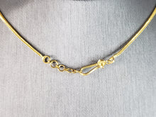 Load image into Gallery viewer, Stunning Womens Vintage Estate 21k Yellow Gold Necklace 11.2g E3729