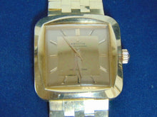 Load image into Gallery viewer, RARE ONE OF A KIND VINTAGE ESTATE SOLID 18K YELLOW GOLD ZENITH WATCH 107.3g