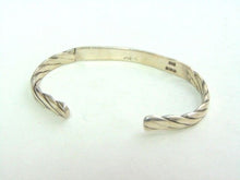 Load image into Gallery viewer, Estate Sterling Silver Cuff Bracelet 15.5g E1475